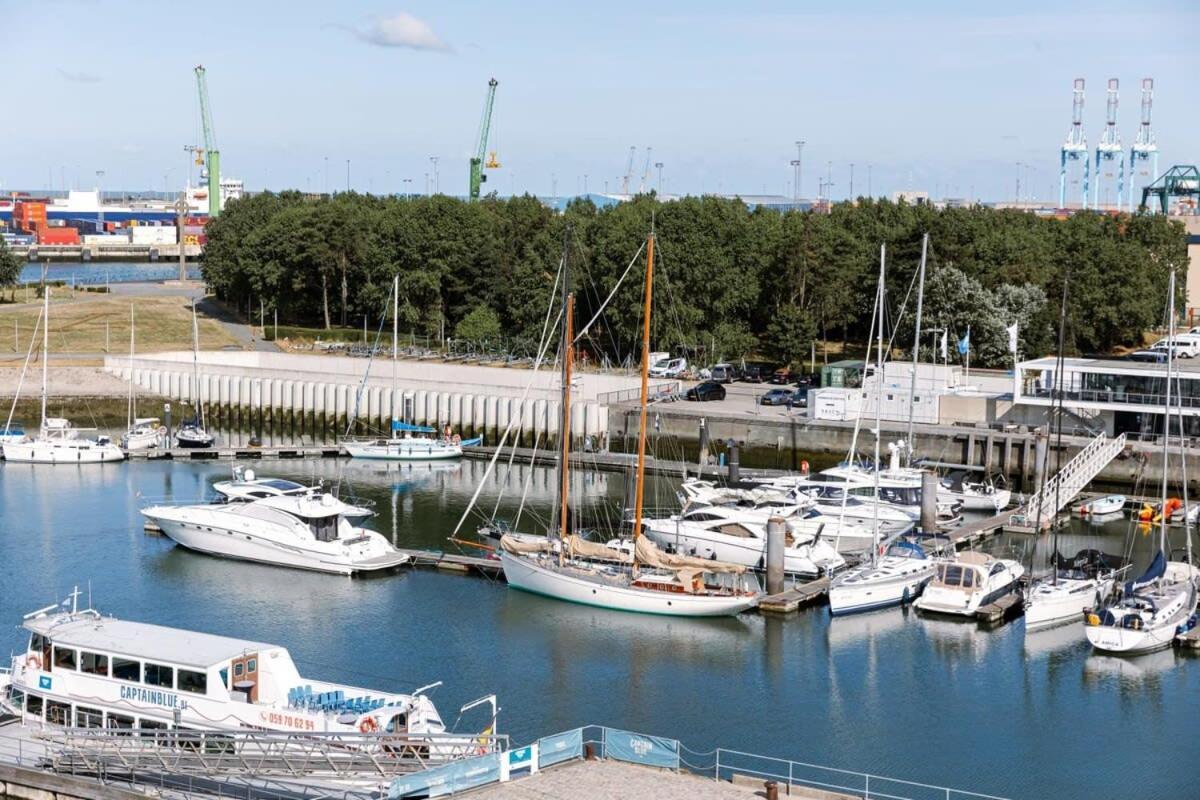 Appartement Huswell - Lovely New At The Harbor + Parking Brugge