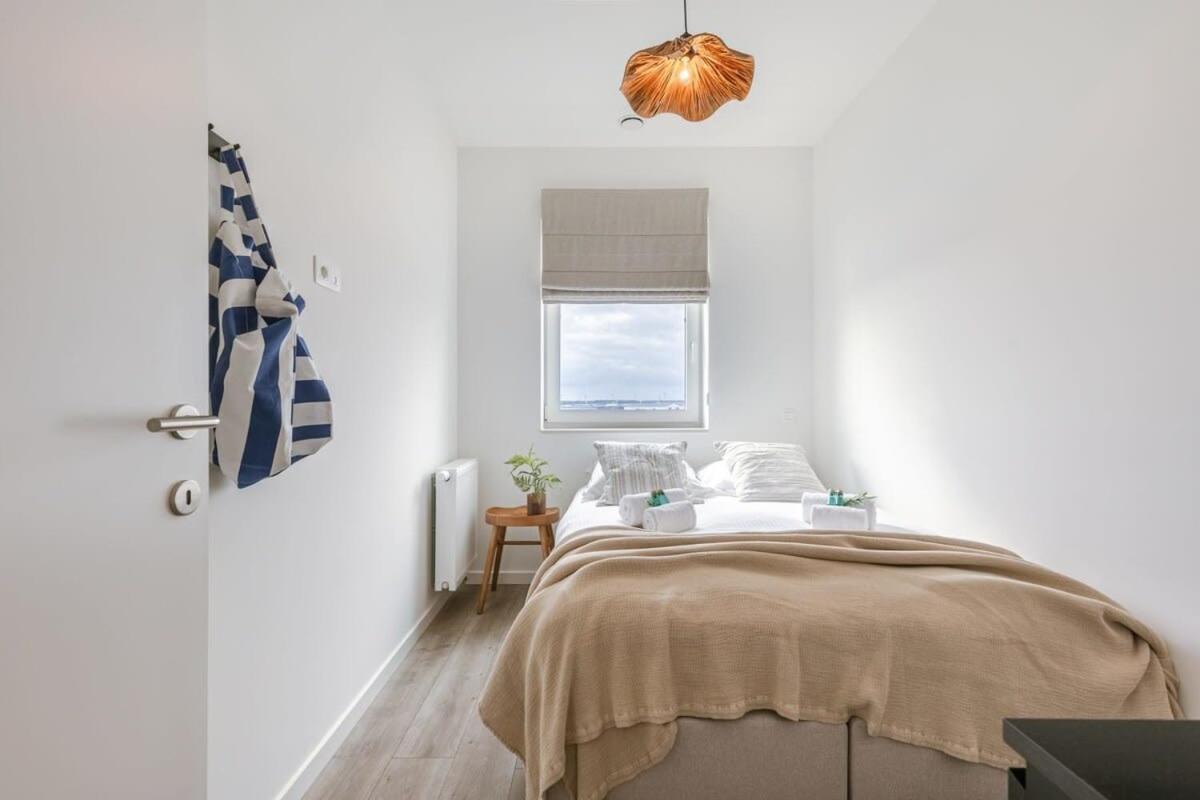 Appartement Huswell - Lovely New At The Harbor + Parking Brugge